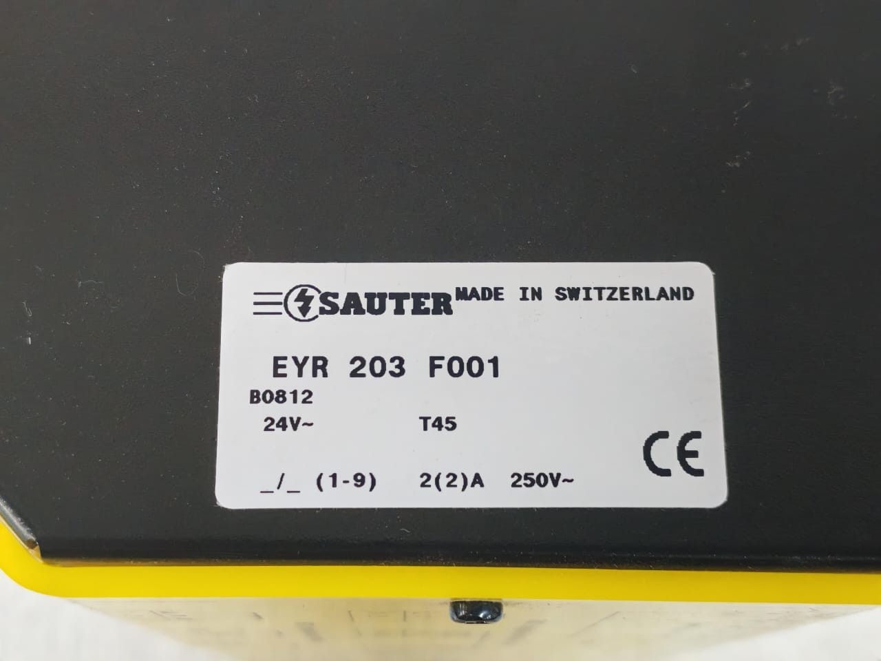 Sauter EYR-203 SAUTER EYR 203 F001 NOVAFLEX UNIVERSAL CONTROLLER 24V 7