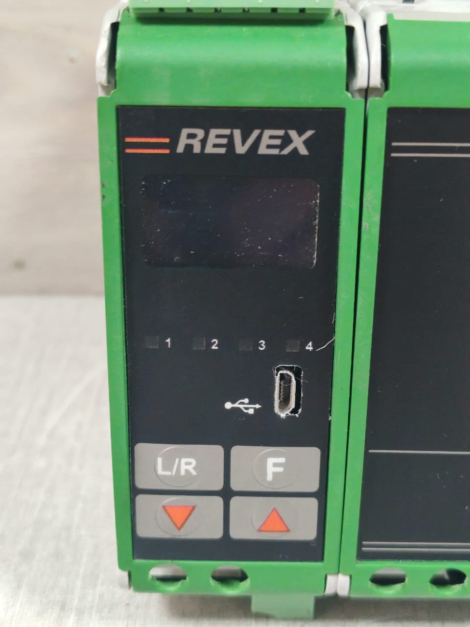 CD AUTOMATION RX3040-44VBU0000 CD AUTOMATION REVEX RX3040-44VBU0000 HIGH PERFORMANCE AV RECIEVER 3