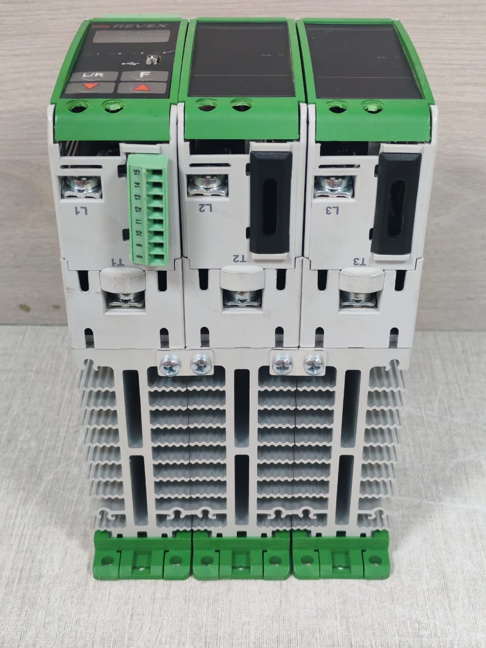 CD AUTOMATION RX3040-44VBU0000 CD AUTOMATION REVEX RX3040-44VBU0000 HIGH PERFORMANCE AV RECIEVER 10