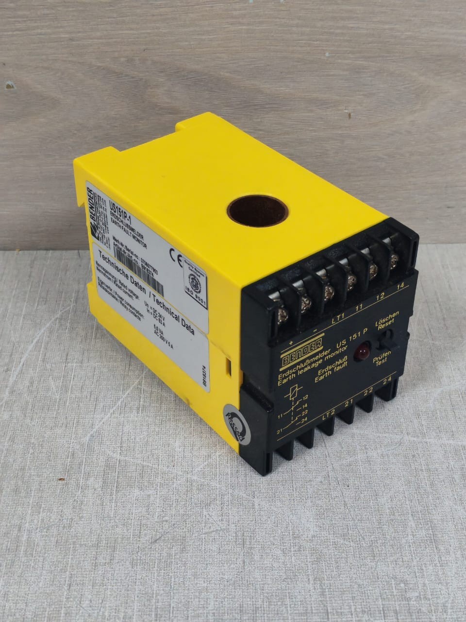Bender US151P-1 BENDER US151P-1 B918374 EARTH FAULT MONITOR 4