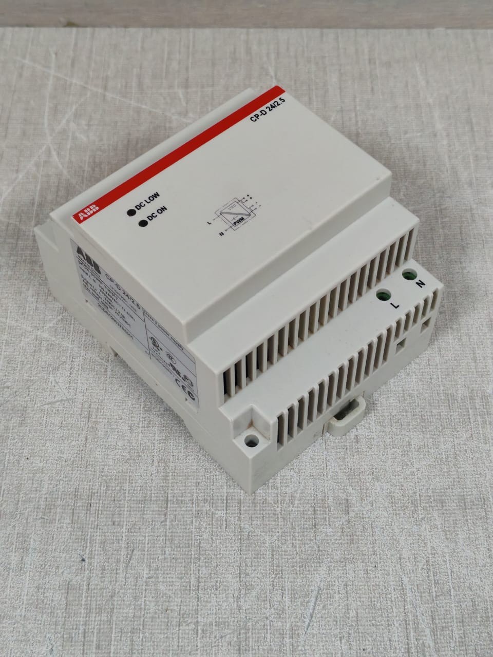 ABB CP-D 24/2.5 ABB CP-D 24/2.5 2CDG120037R0011 PRION POWER SUPPLY 24VDC 3
