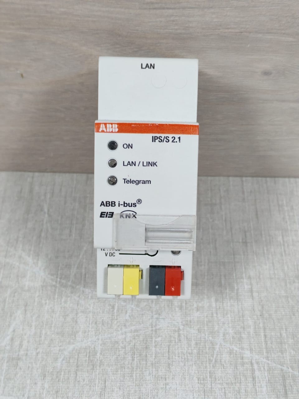 ABB S20.1.1 ABB HIL/S20.1.1 2CDG110237R0011 HOTEL IP LINK BUNDLE 4