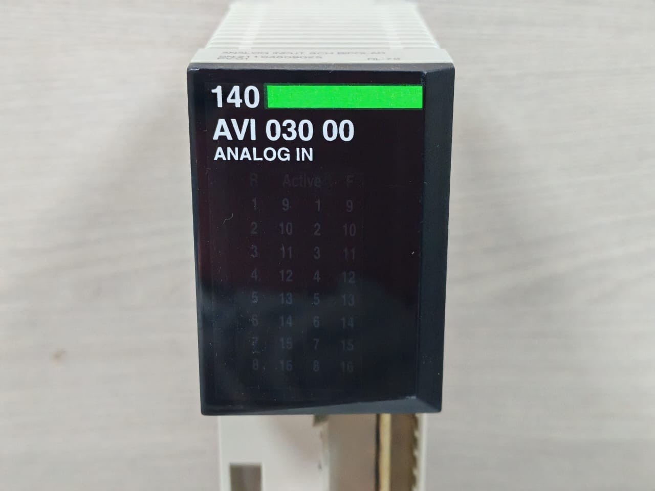 Schneider Electric 140AVI0300 SCHNEIDER ELECTRIC 140AVI0300 ANALOG INPUT 8CH BIPOLAR 2