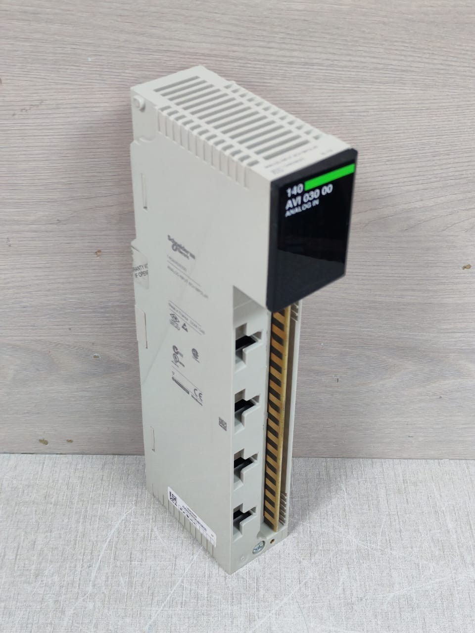 Schneider Electric 140AVI0300 SCHNEIDER ELECTRIC 140AVI0300 ANALOG INPUT 8CH BIPOLAR 4