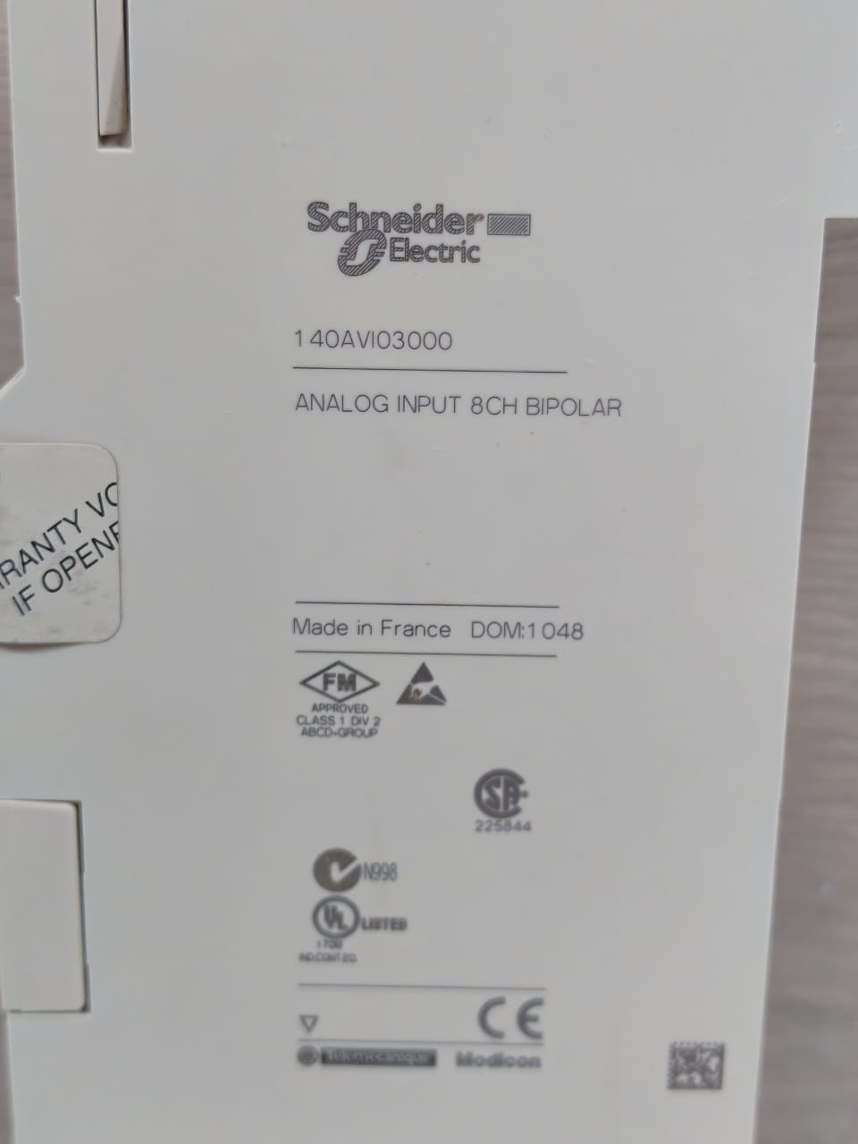 Schneider Electric 140AVI0300 SCHNEIDER ELECTRIC 140AVI0300 ANALOG INPUT 8CH BIPOLAR 7