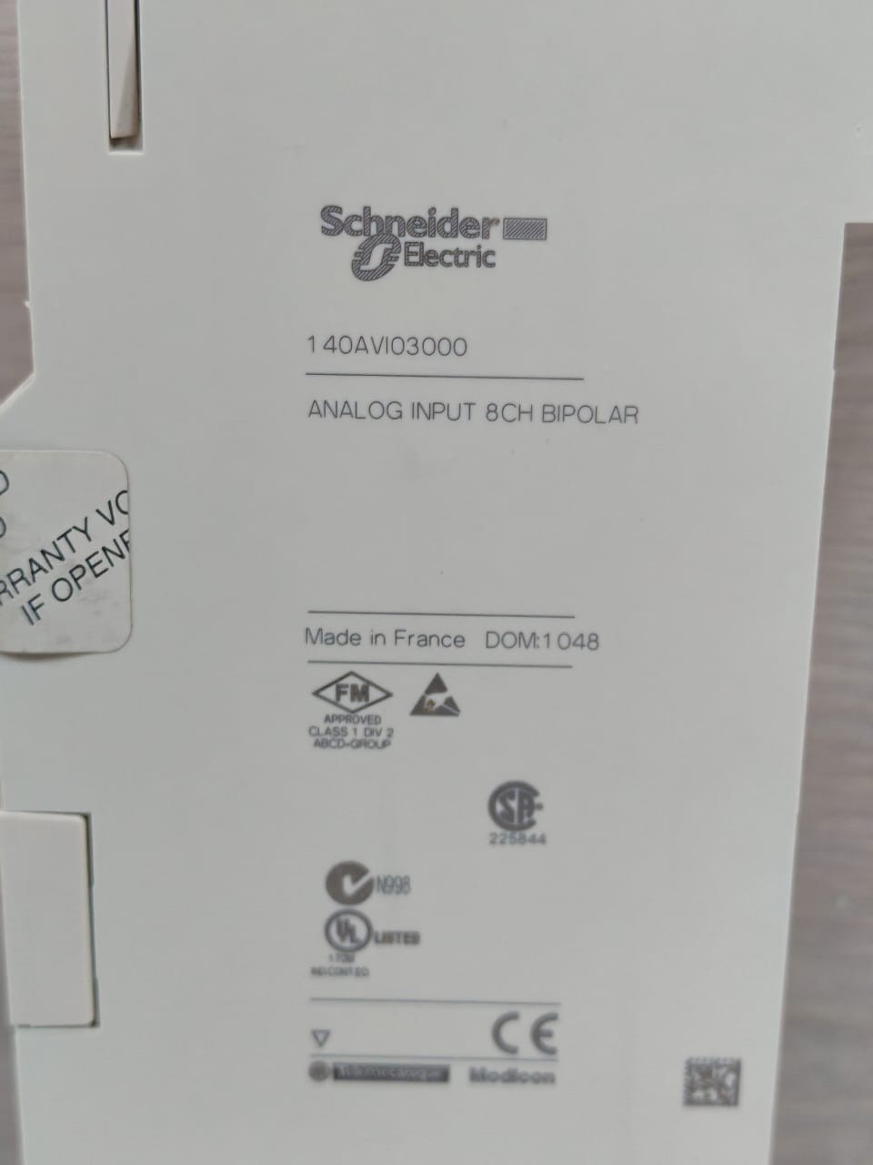 Schneider Electric 140AVI0300 SCHNEIDER ELECTRIC 140AVI0300 ANALOG INPUT 8CH BIPOLAR 9