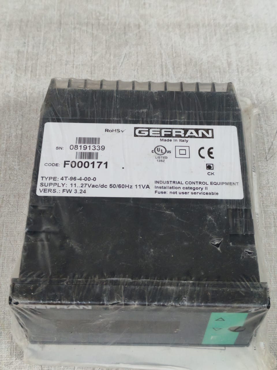 Gefran F000171 GEFRAN 4T-96-4-00-0 F000171 F/W:3.24 TEMPERATURE CONTROLLER 8
