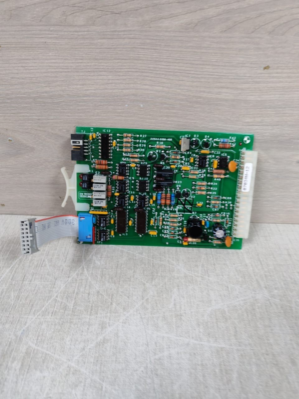 ENTRONIC CONTROLS ZE544-001A-400 ENTRONIC CONTROLS ZE544-001A-400 PCB BOARD 2