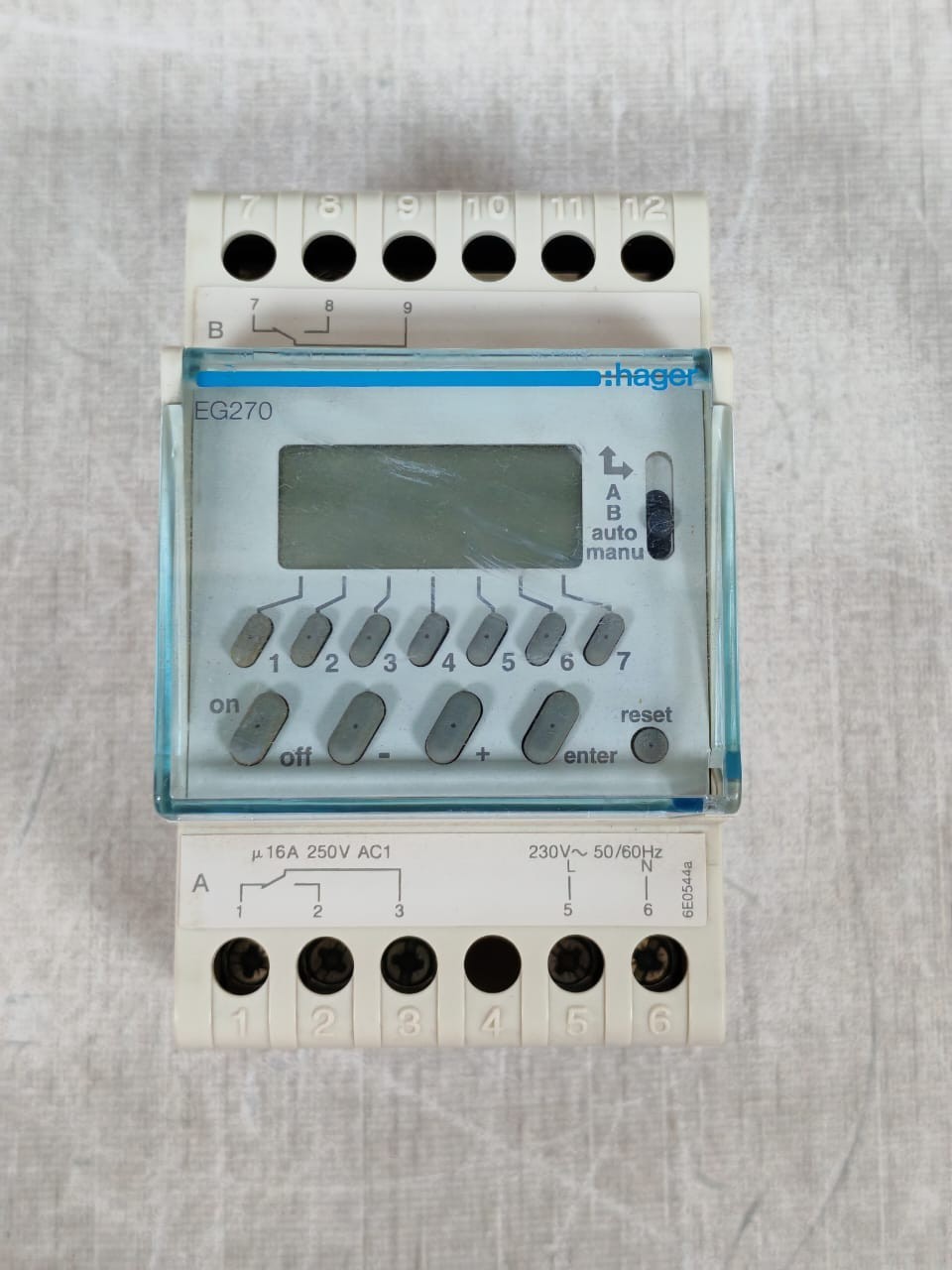 Hager EG270 HAGER EG270 2-CHANNEL WEEKLY PROGRAM 230V 3