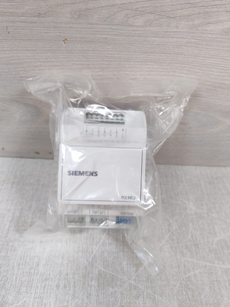 Siemens POL945.00/STD SIEMENS POL945.00/STD CLIMATIX EXTENSION MODULE 8 I/Os 5