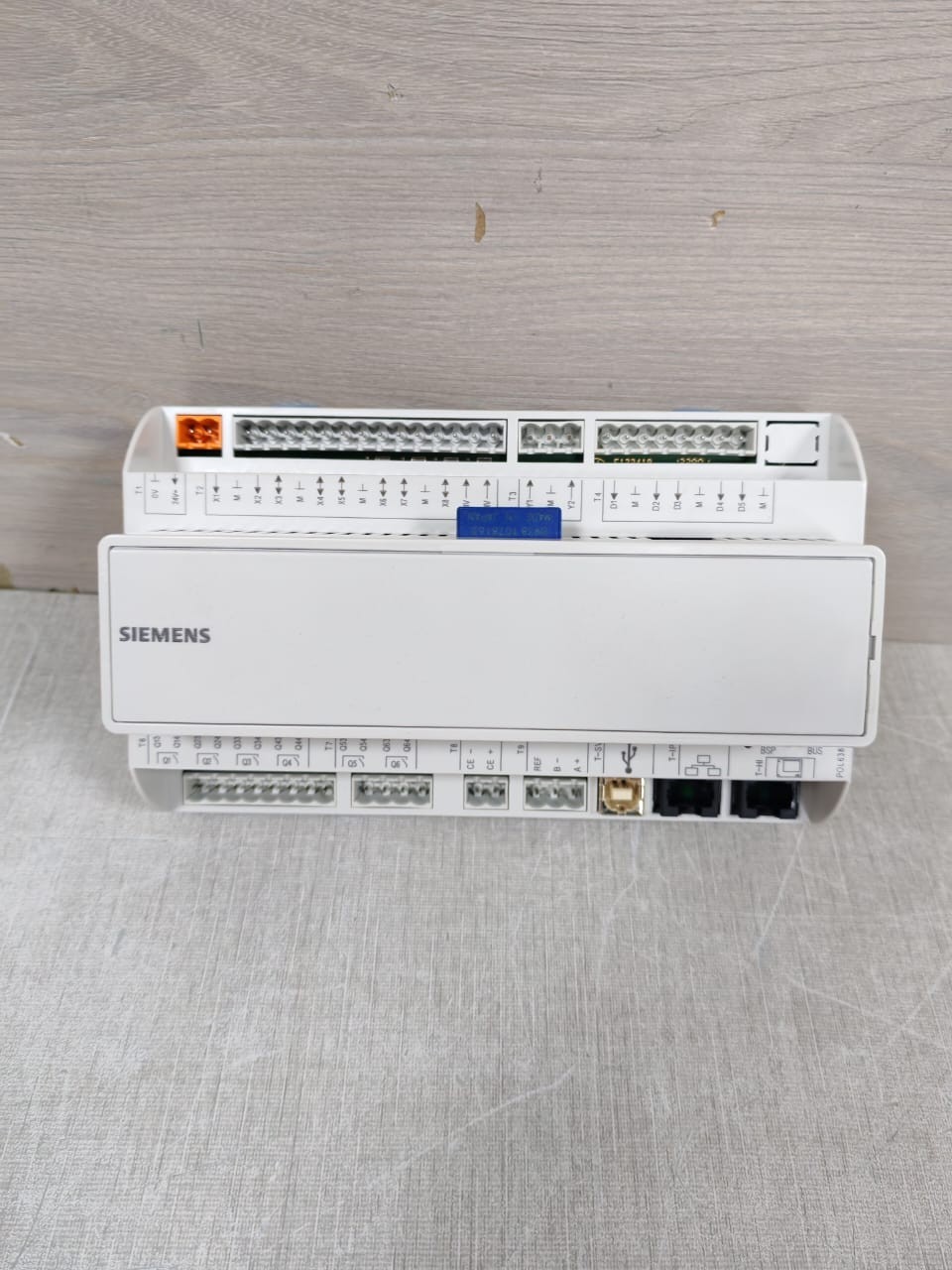 Siemens POL638.00/STD SIEMENS POL638.00/STD CONTROLLER 21 IOs, IP 5