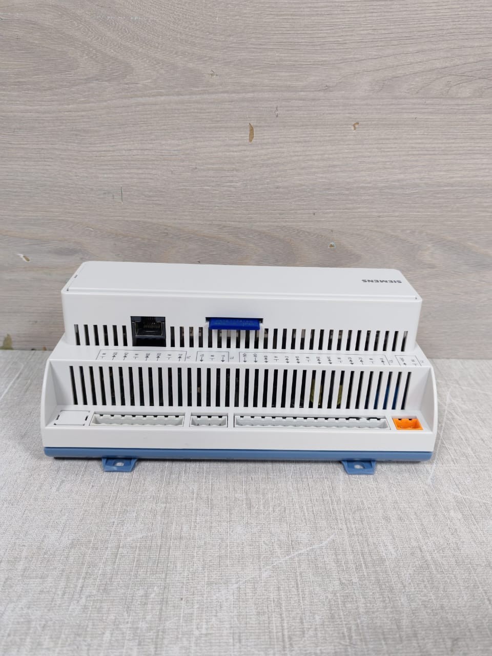 Siemens POL638.00/STD SIEMENS POL638.00/STD CONTROLLER 21 IOs, IP 7