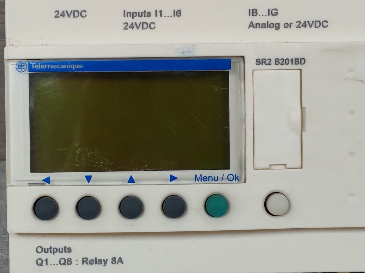 Schneider Electric B201BD Telemecanique By Schneider Electric SR2 B201BD Compact Smart Relay 2