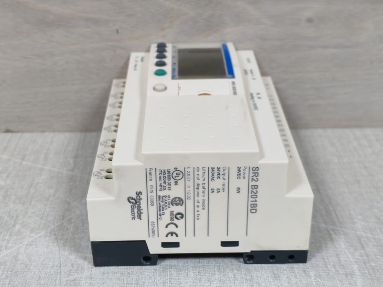 Schneider Electric B201BD Telemecanique By Schneider Electric SR2 B201BD Compact Smart Relay 4