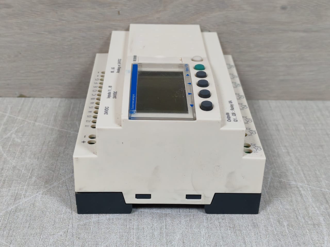 Schneider Electric B201BD Telemecanique By Schneider Electric SR2 B201BD Compact Smart Relay 5