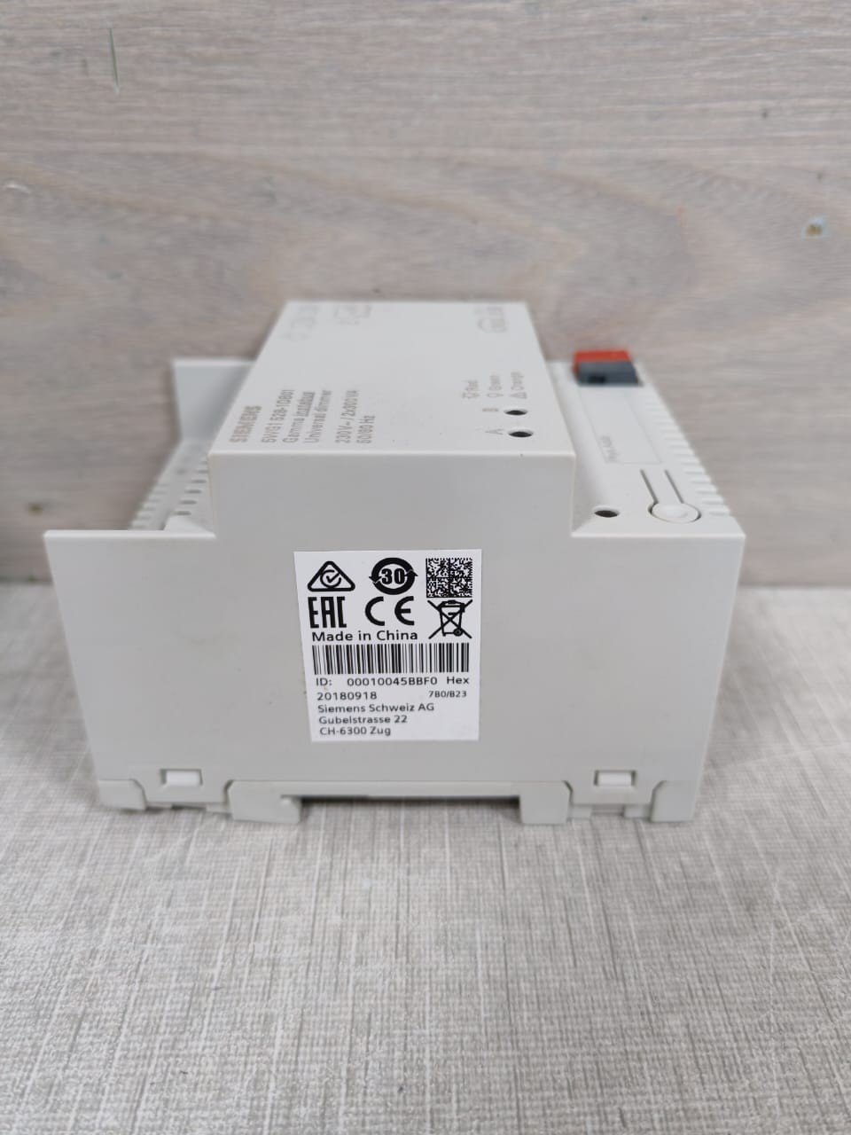 Siemens SIEMENS 5WG1 528-1DB01 SIEMENS 5WG1 528-1DB01 UNIVERSAL DIMMER 230V 50/60 Hz 4