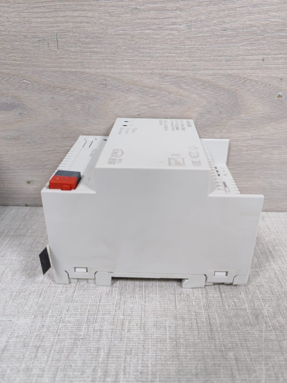 Siemens SIEMENS 5WG1 528-1DB01 SIEMENS 5WG1 528-1DB01 UNIVERSAL DIMMER 230V 50/60 Hz 7