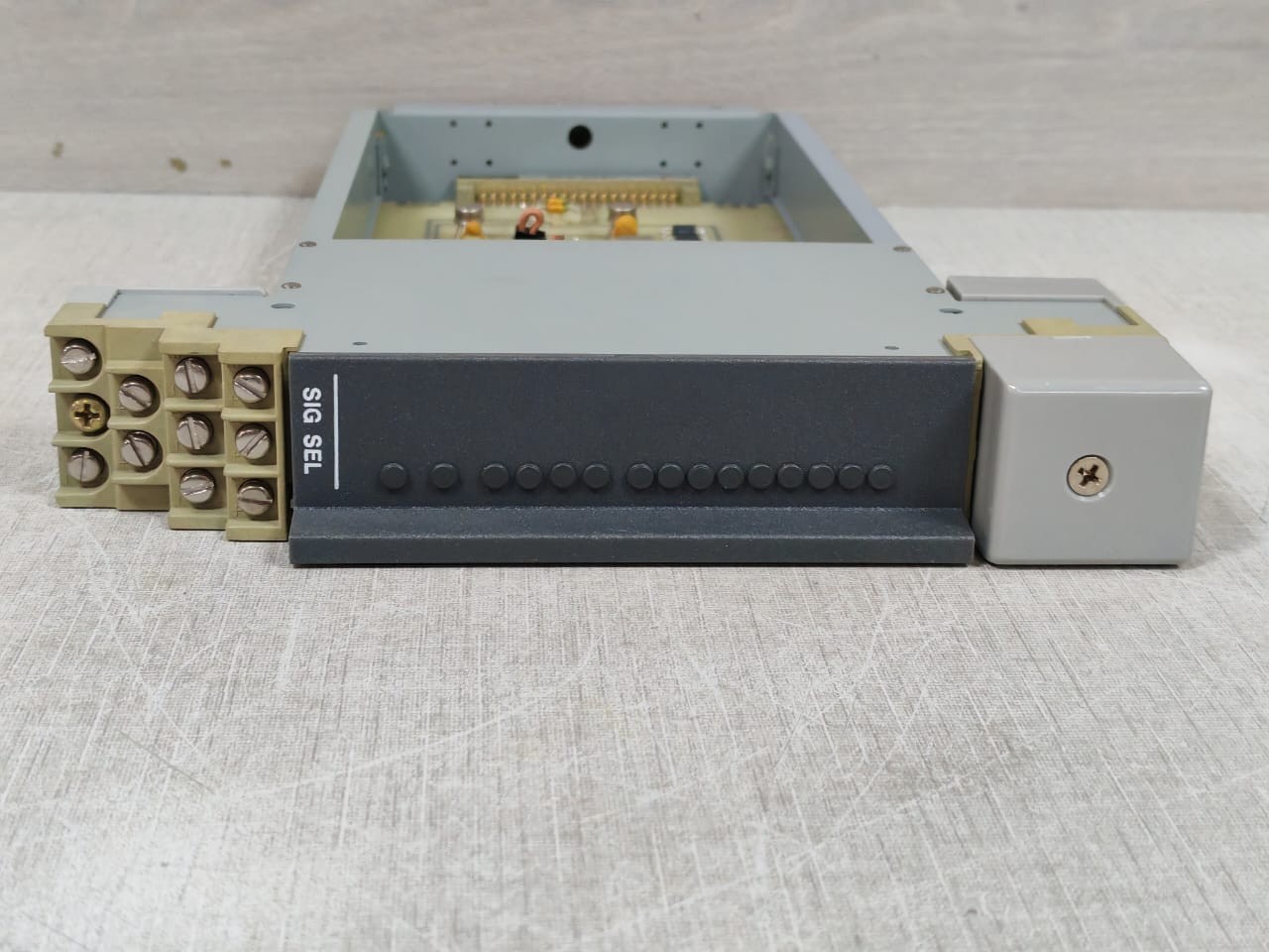 Foxboro N0301KN FOXBORO SIG SEL N0301KN J 2AX+SSL ST A SIGNAL SELECTOR MODULE 4
