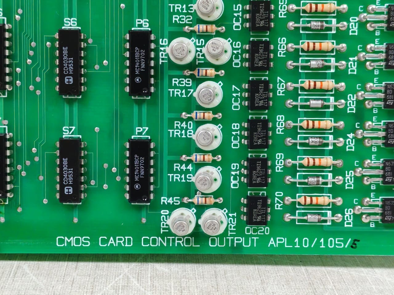 UNKNOWN APL10/105/5 APL10/105/5 CMOS CARD CONTROL OUTPUT AE166/105AI4 3