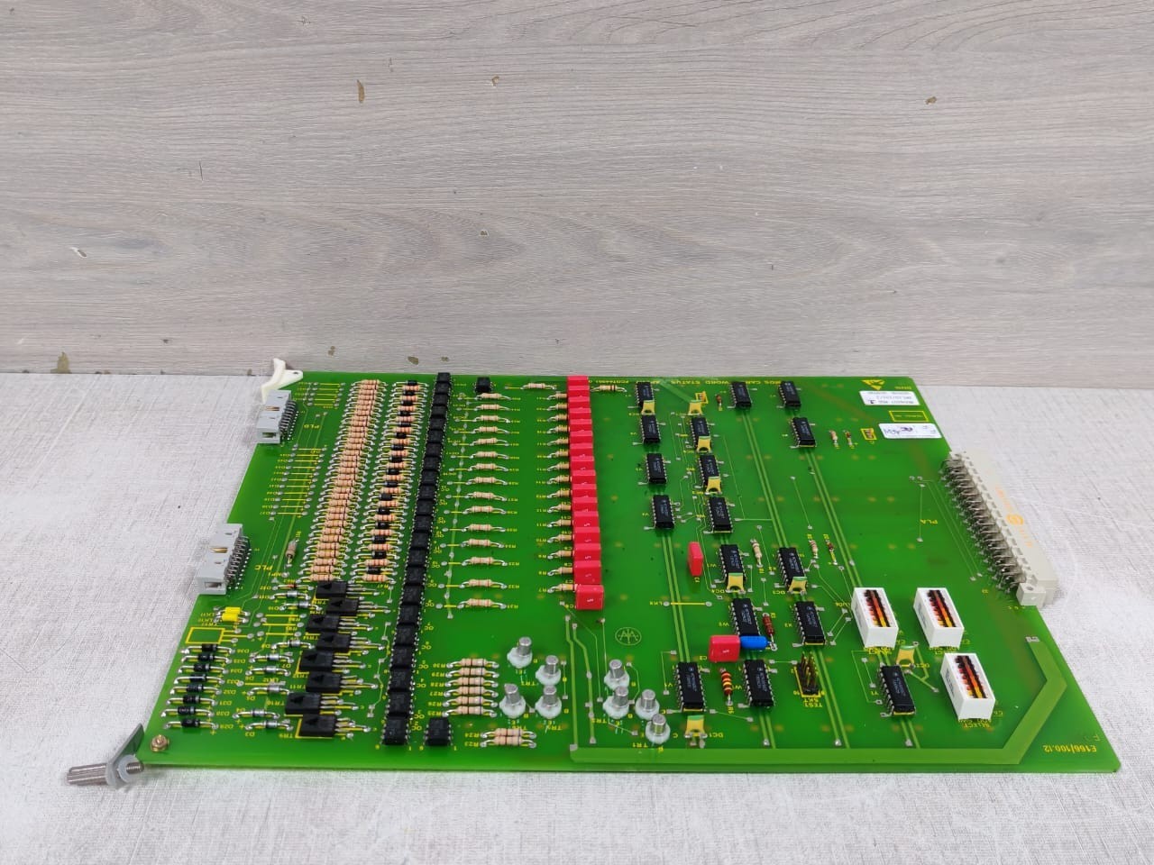 Unbranded E166/100.12 APL10/101/3 CMOS CARD WORD STATUS E166/100.12 8