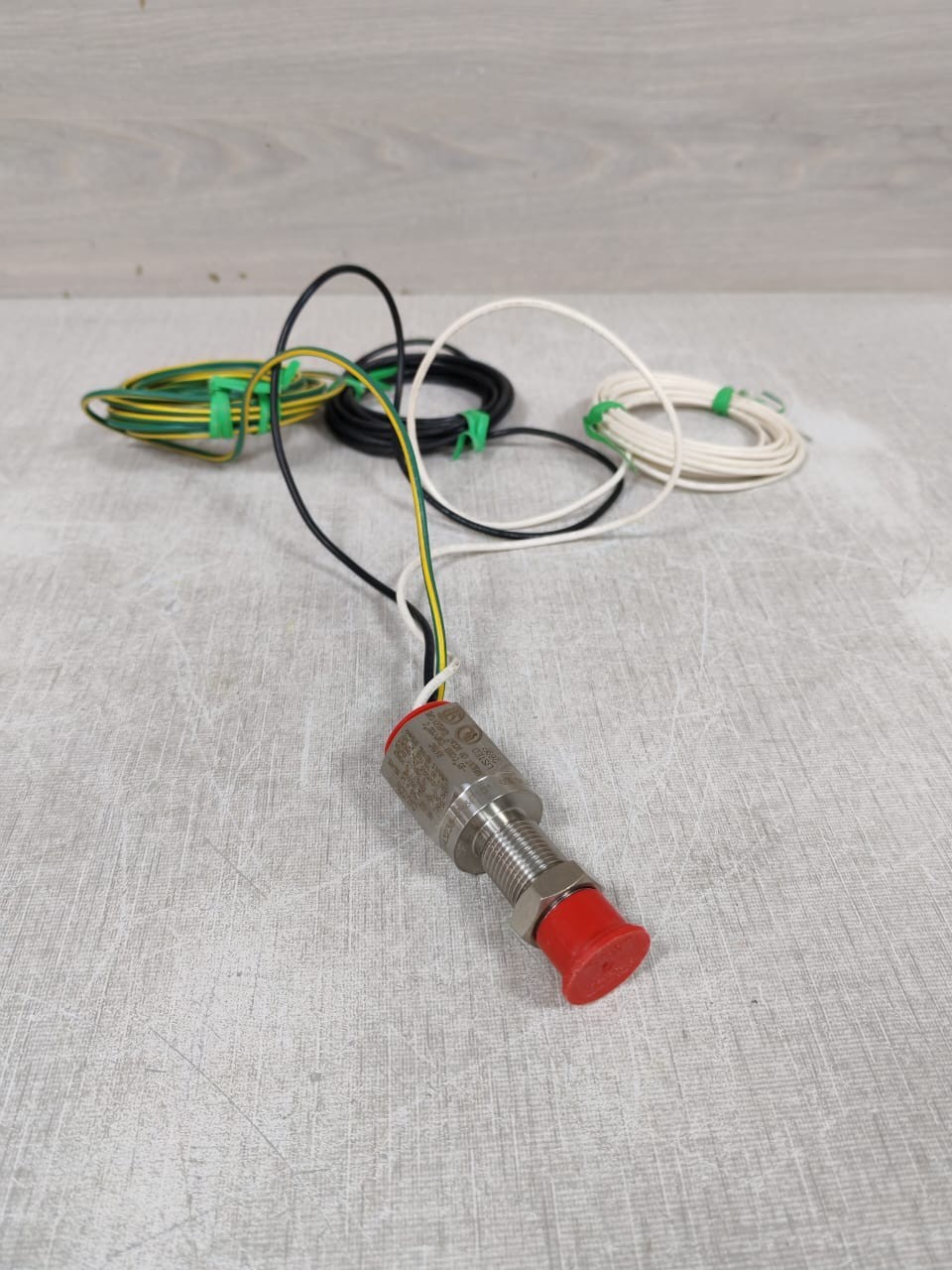 AI-TEK INSTRUMENTS 70085-1010-422 AI-TEK INSTRUMENTS 70085-1010-422 SPEED SENSOR 351A3236- P1& P101 4