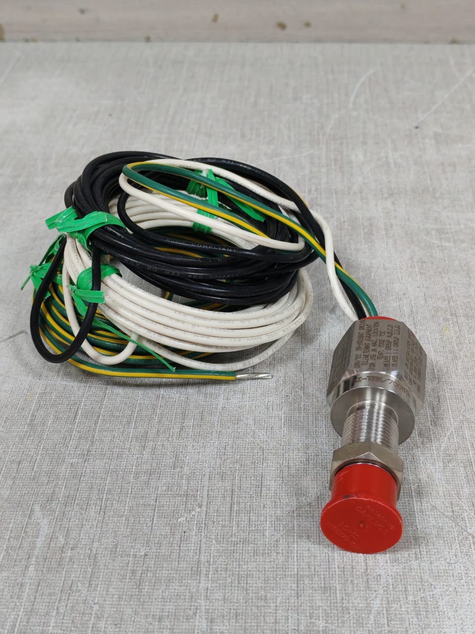 AI-TEK INSTRUMENTS 70085-1010-422 SPEED SENSOR 351A3236- P1& P101