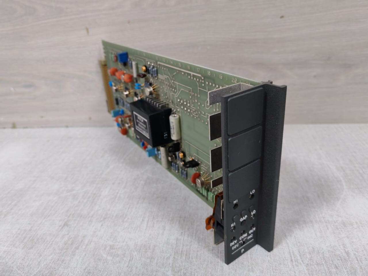 Foxboro 2AX+T2 FOXBORO 2AX+T2 System Module Controller 3