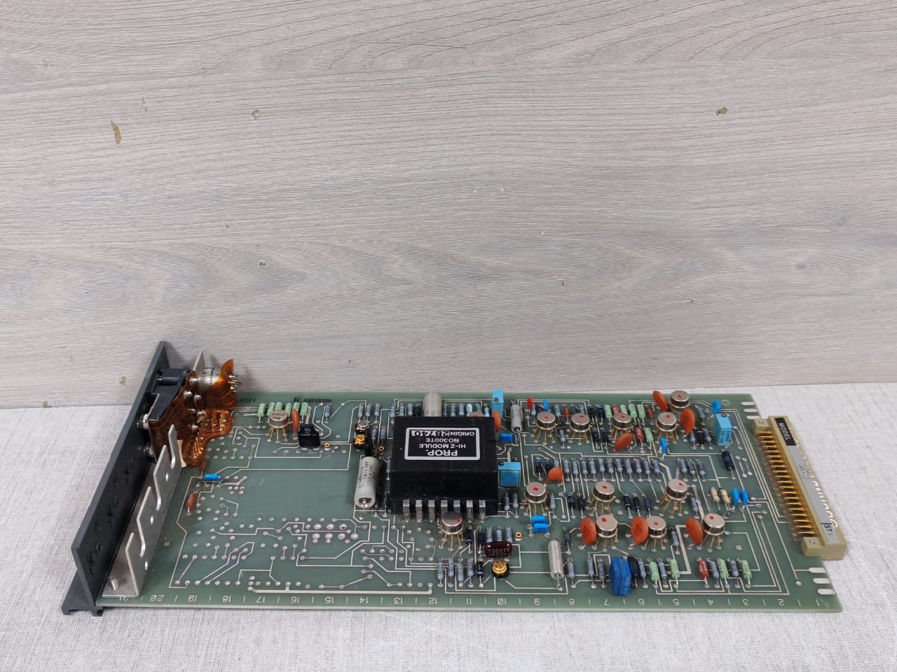 Foxboro 2AX+T2 FOXBORO 2AX+T2 System Module Controller 9