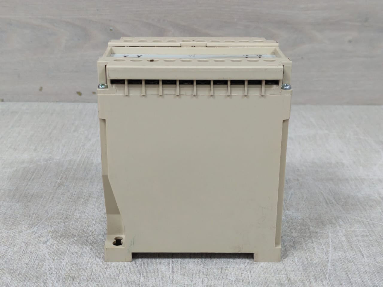 CIRCUTOR TSR-2 M70701 CIRCUTOR TSR-2 M70701 CURRENT SUMMING TRANSFORMER 9