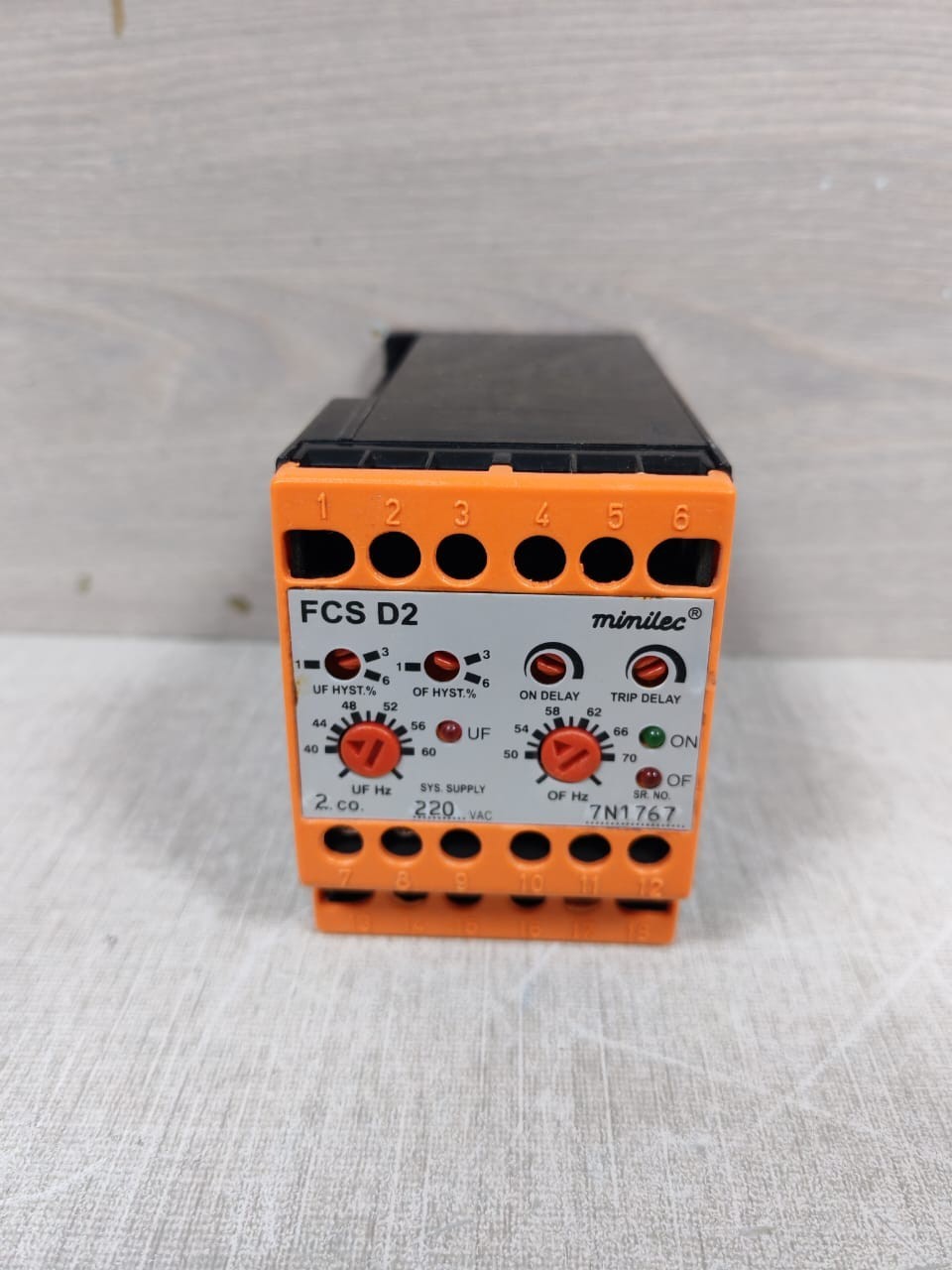 MIMILEC FCS D2 MIMILEC FCS D2 UNDER AND OVER FREQUENCY RELAY (SINGLE PHASE) 2