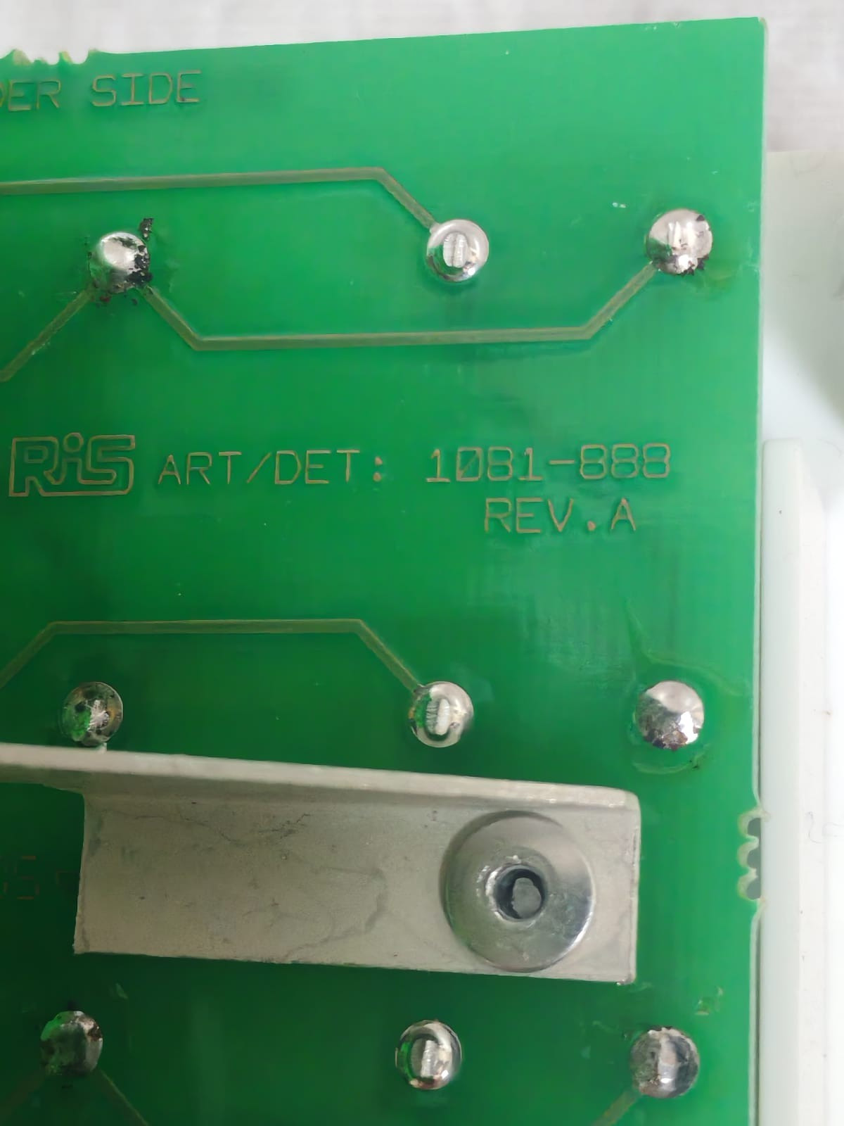 RIS AN-3143 RIS AN 3143 1081 888 Rev.a AN 3143 PCB Board Circuit 3