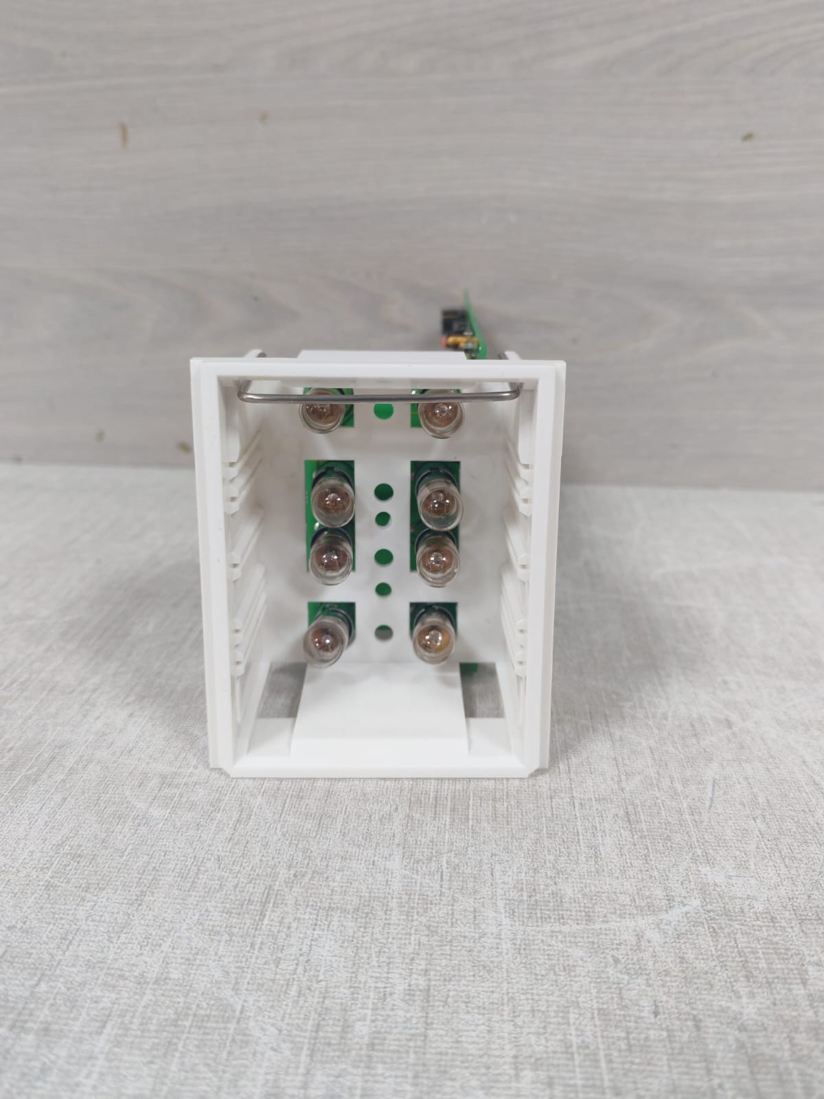 RIS AN-3143 RIS AN 3143 1081 888 Rev.a AN 3143 PCB Board Circuit 6