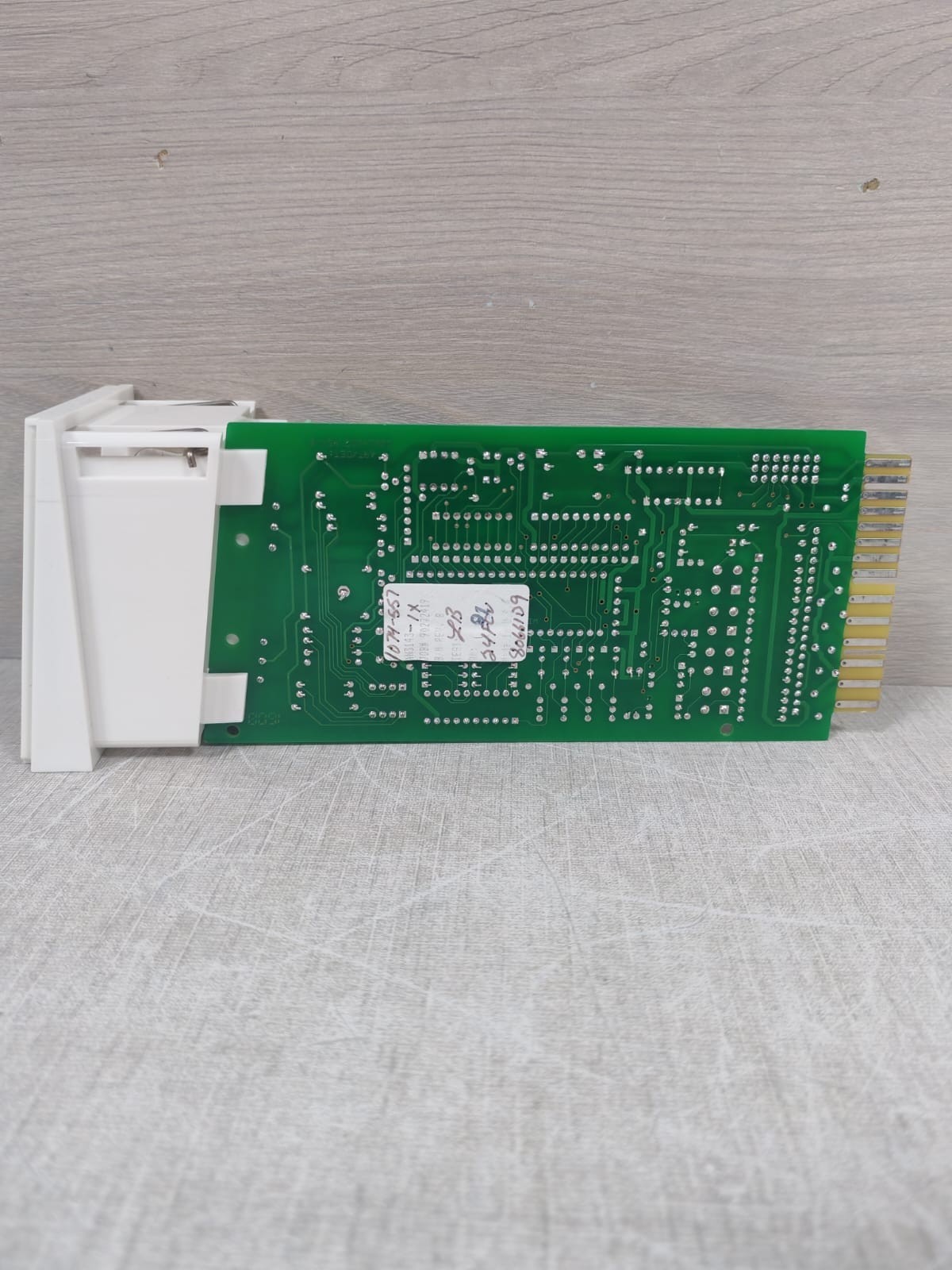RIS AN-3143 RIS AN 3143 1081 888 Rev.a AN 3143 PCB Board Circuit 7
