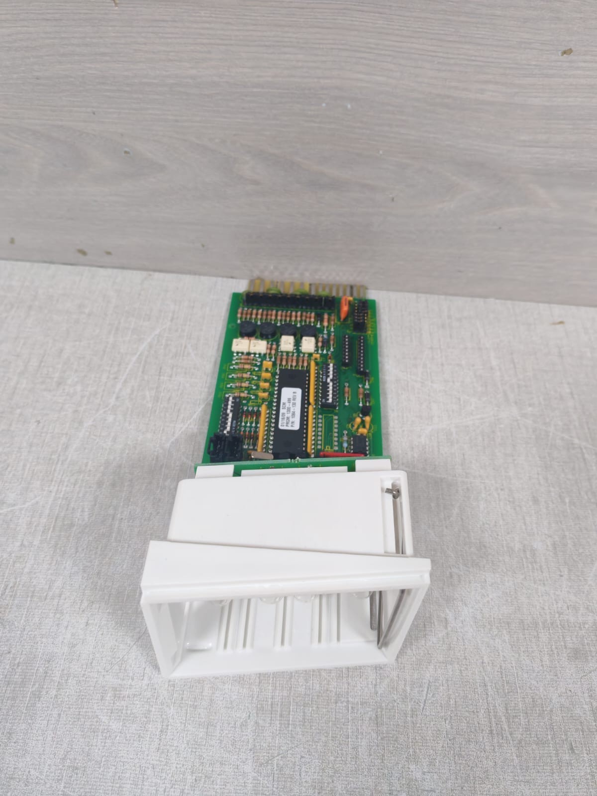 RIS AN-3143 RIS AN 3143 1081 888 Rev.a AN 3143 PCB Board Circuit 8