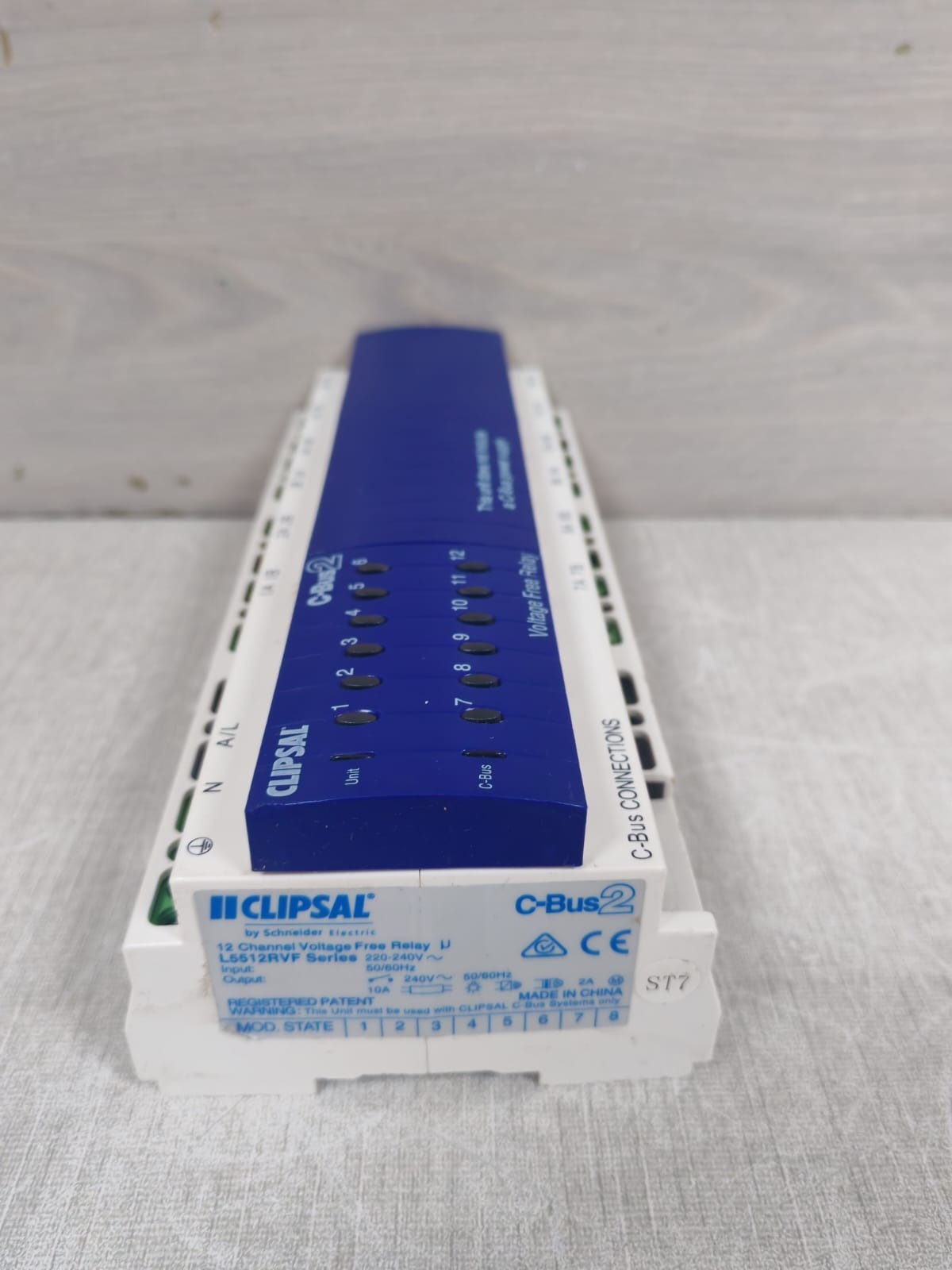 CLIPSAL L5512RVF CLIPSAL C-BUS2 L5512RVF 12 CHANNEL VOLTAGE FREE RELAY (MFG-2013) 5