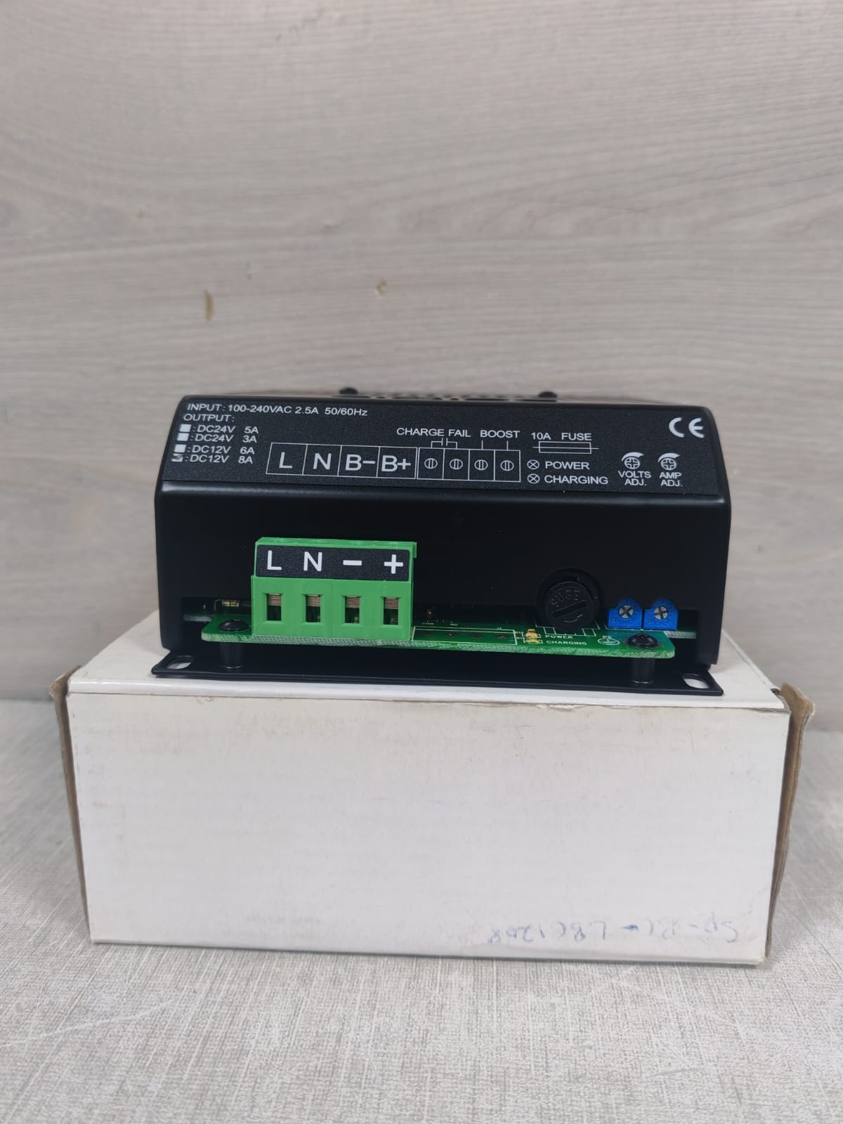LIXISE LBC1208 LIXISE LBC1208 BATTERY CHARGER 2