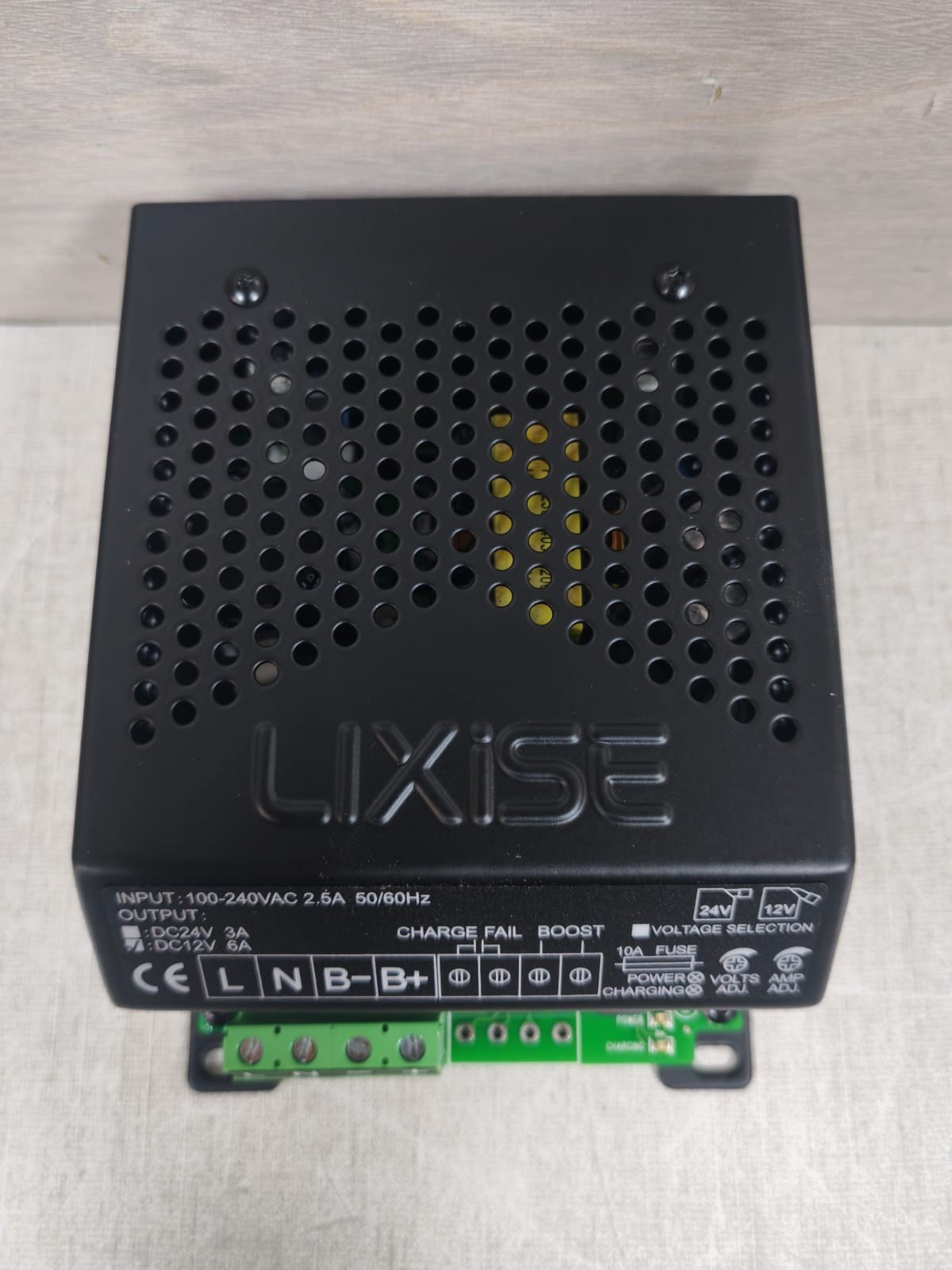 LIXISE LBC1206 LIXISE LBC1206 BATTERY CHARGER 4