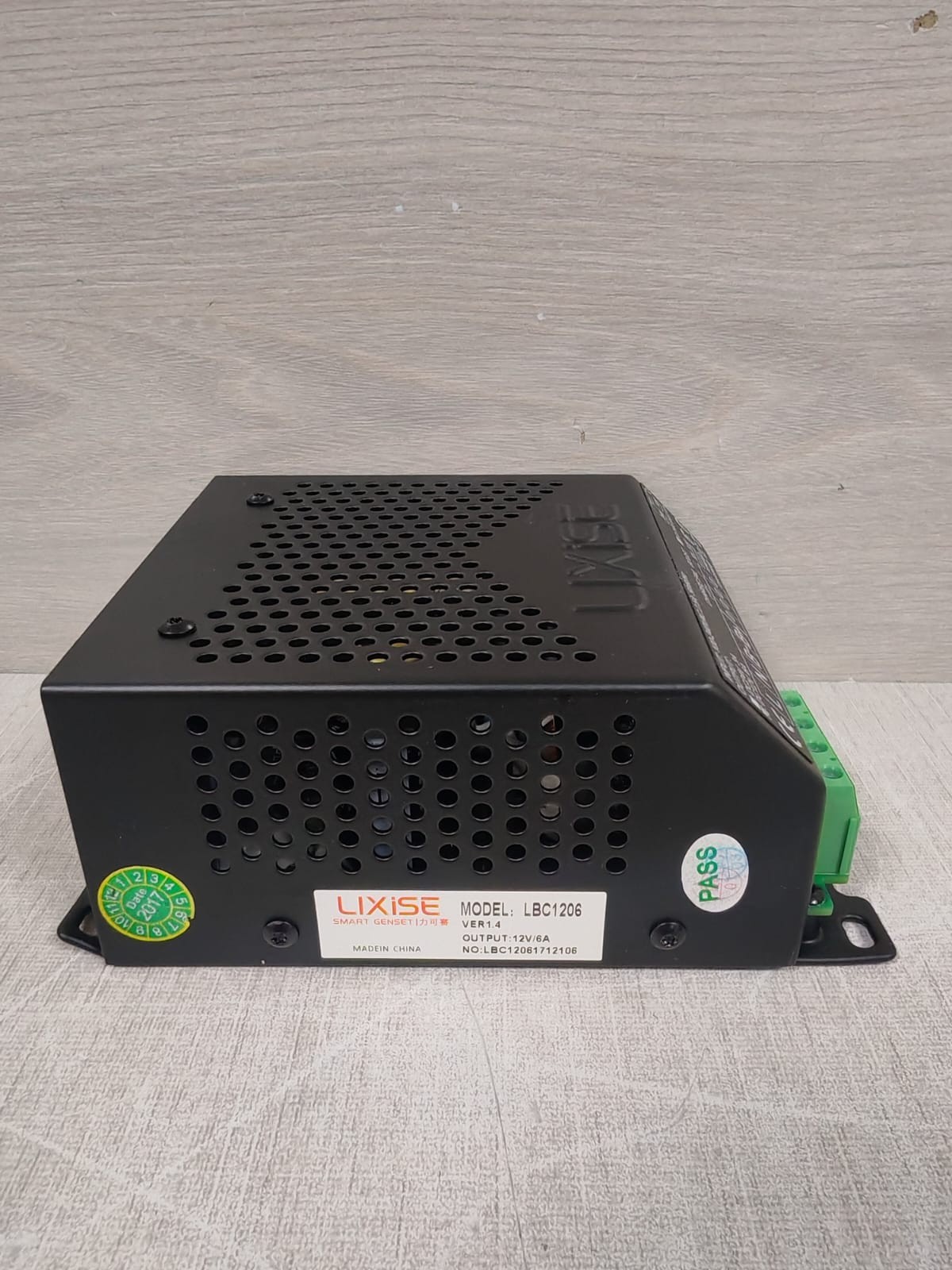 LIXISE LBC1206 LIXISE LBC1206 BATTERY CHARGER 8