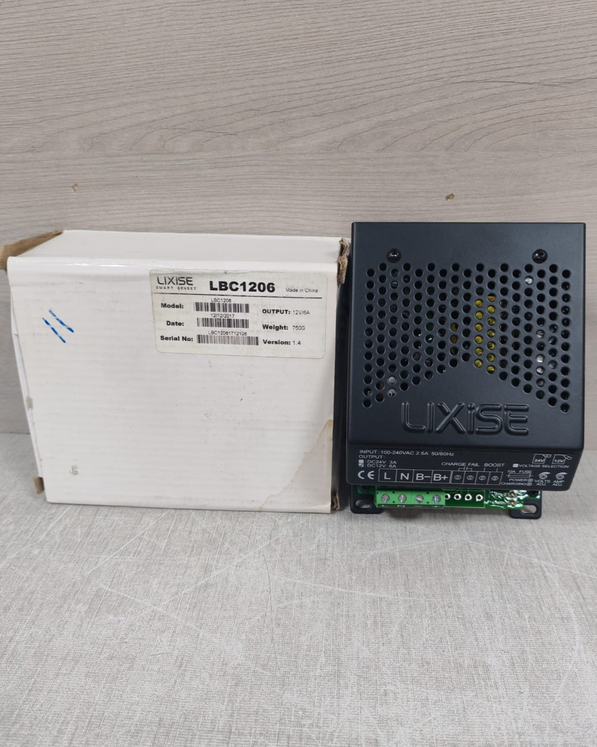 LIXISE LBC1206 BATTERY CHARGER