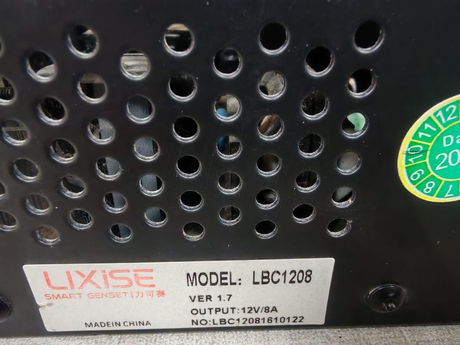 LIXISE LBC1208 LIXISE LBC1208 BATTERY CHARGER 3