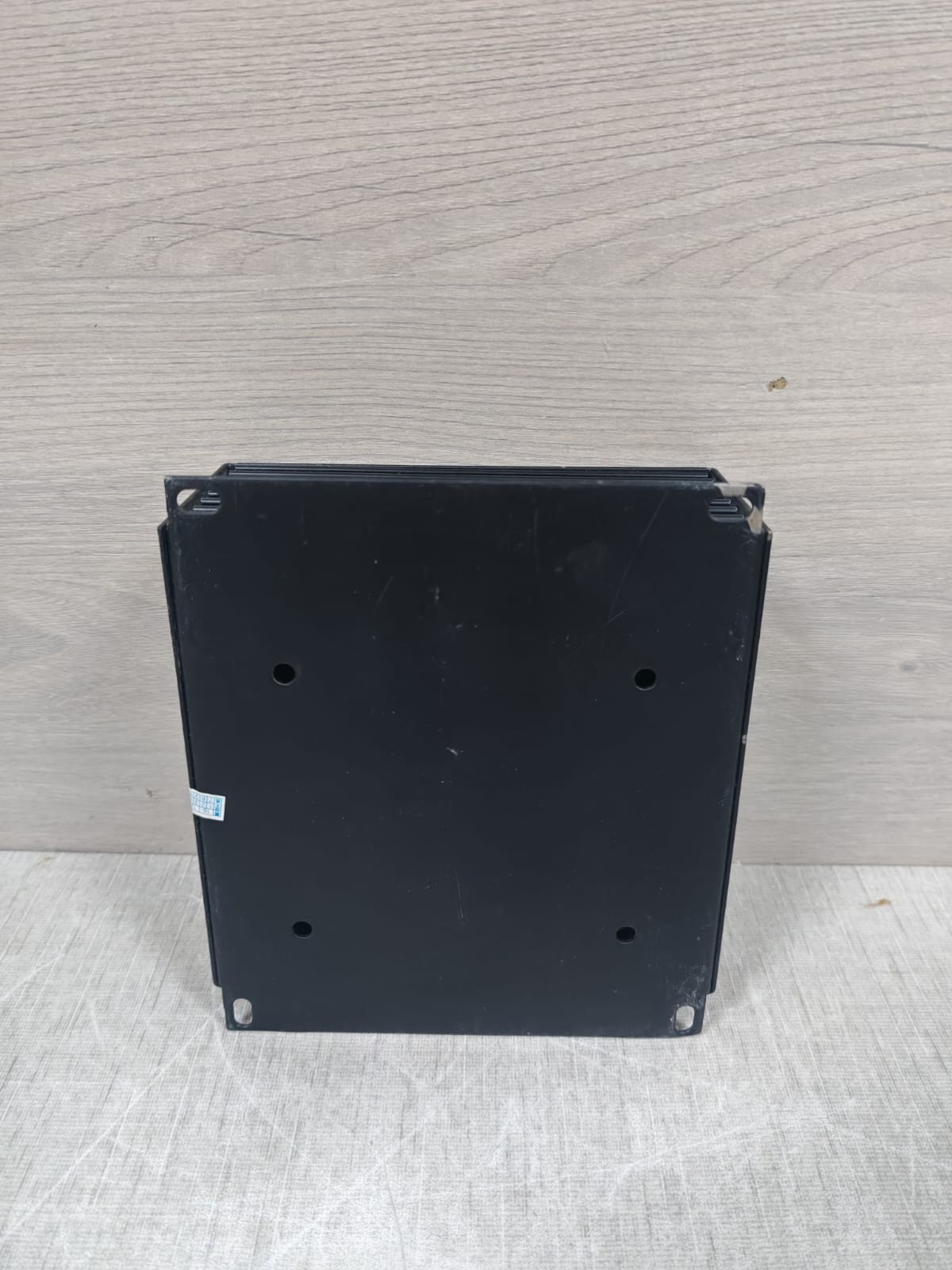 LIXISE LBC1208 LIXISE LBC1208 BATTERY CHARGER 9