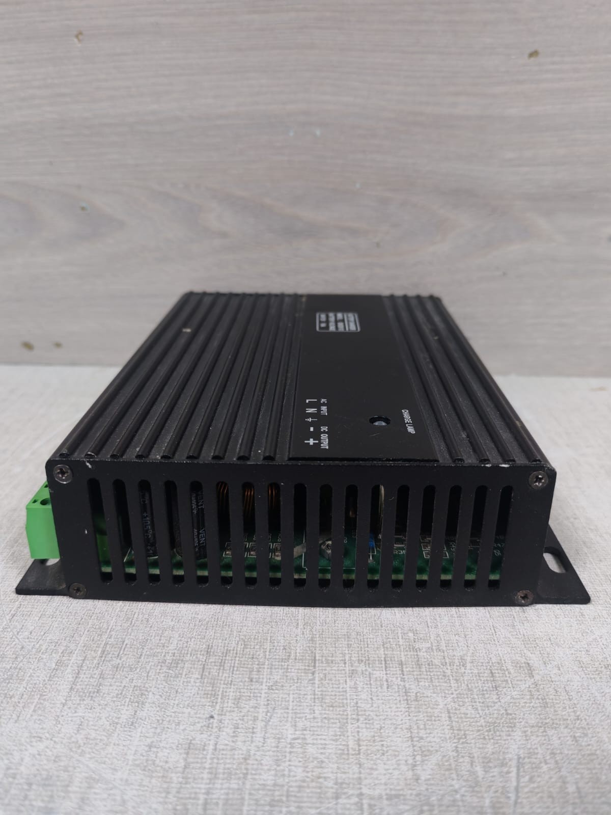 Unbranded CH2810 CH2810 BATTERY CHARGER 24V/12V 10A 4