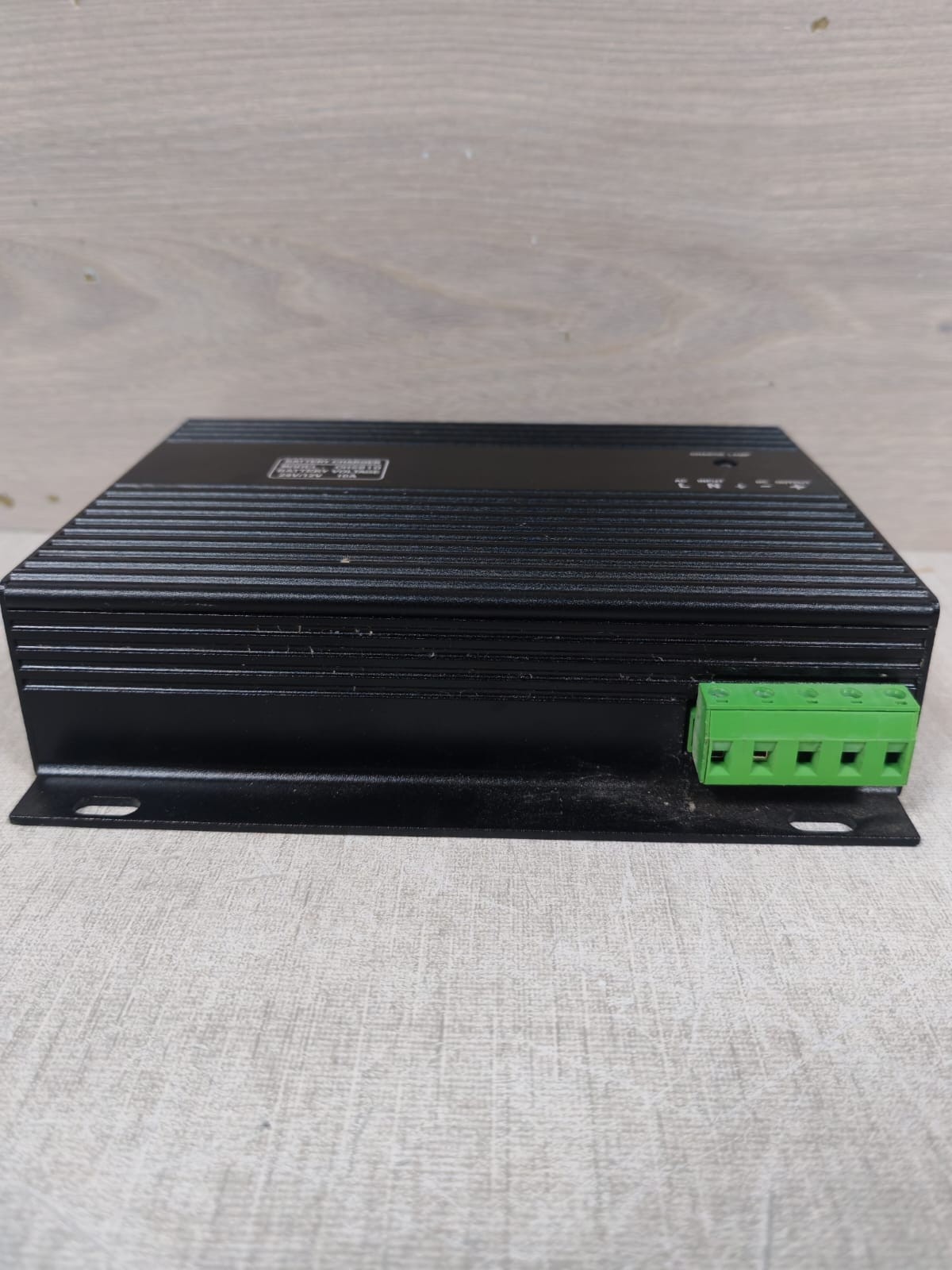 Unbranded CH2810 CH2810 BATTERY CHARGER 24V/12V 10A 6