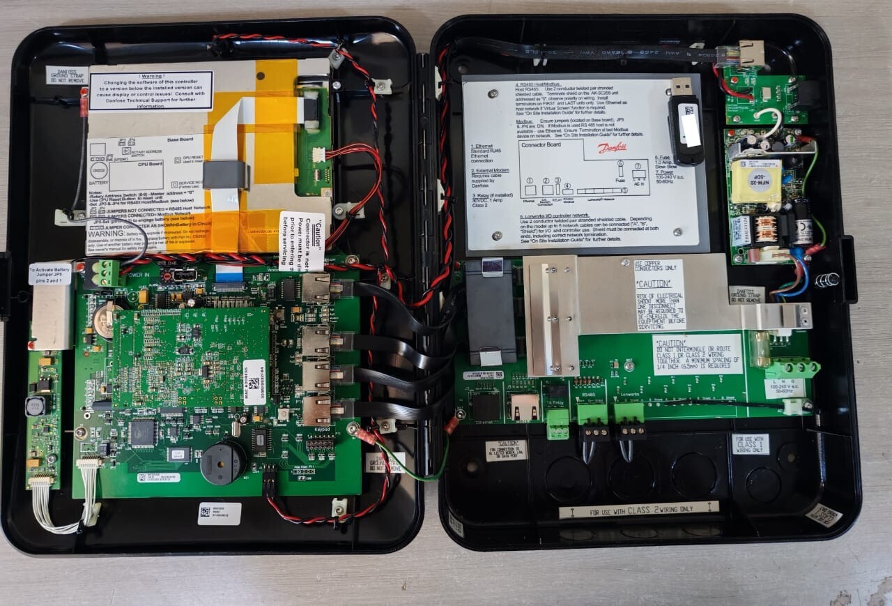 Danfoss DANFOSS ADAP-KOOL AK-SC 355 DANFOSS ADAP-KOOL AK-SC 355 (RS485) REFRIGERATION SYSTEM CONTROLLER 8