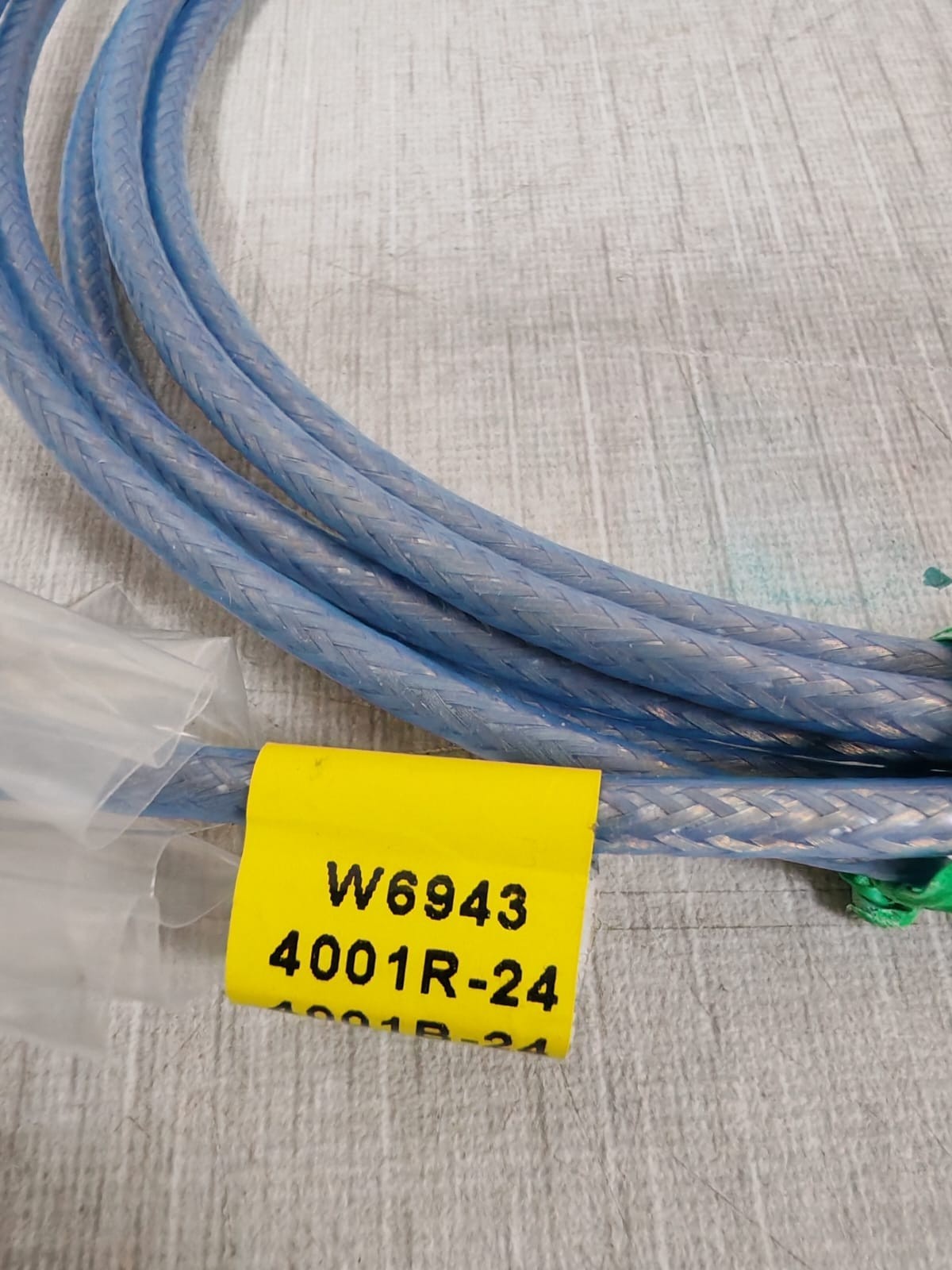 RADIALL B26W6943-110B RADIALL B26W6943-110B CABLE 200151957 REV.A 4