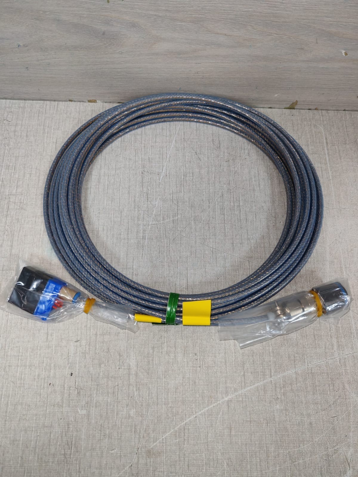 RADIALL 200151956 RADIALL B26W6223-126B CABLE 200151956 REV.A 3