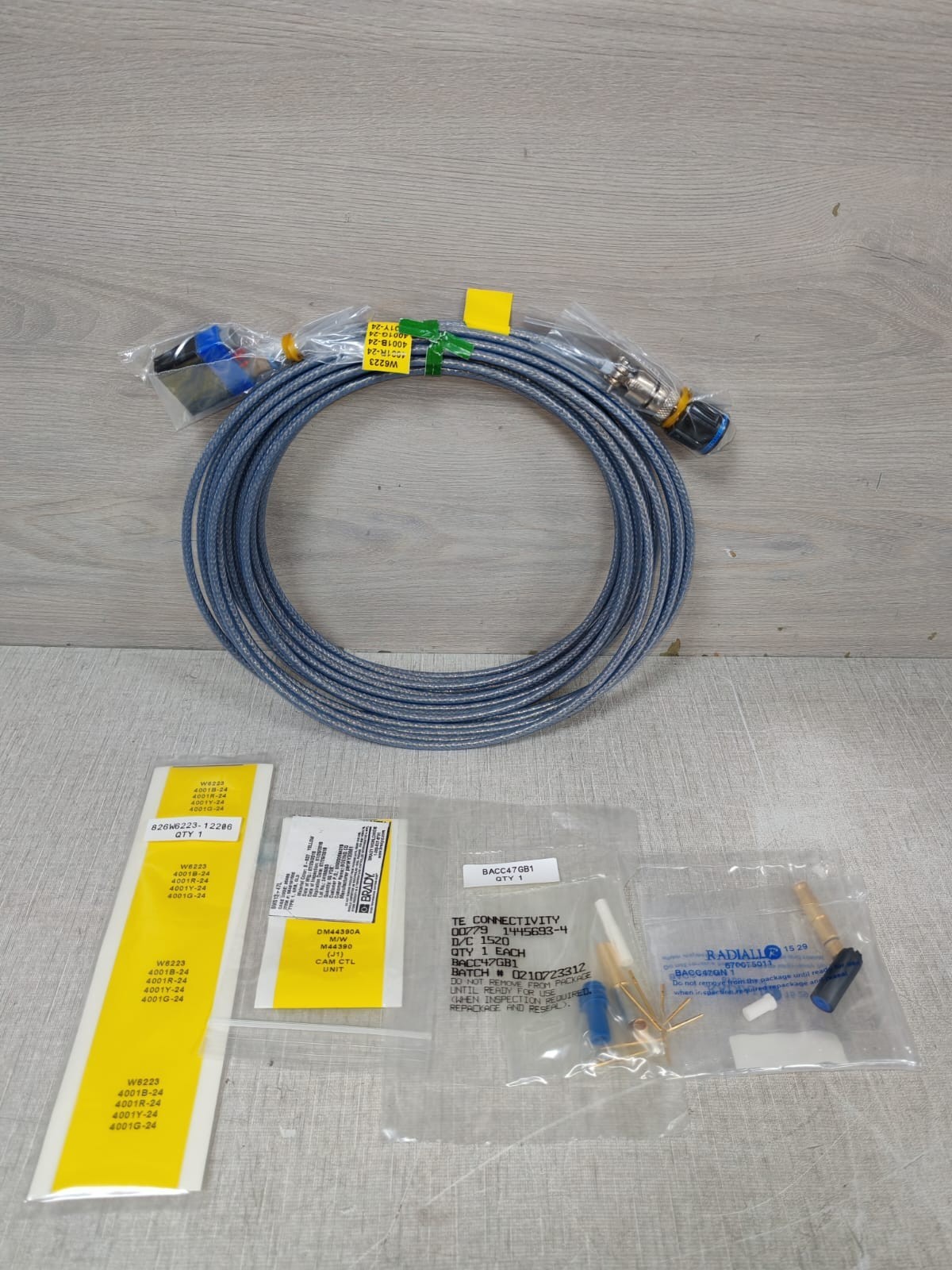 RADIALL B26W6223-126B CABLE 200151956 REV.A