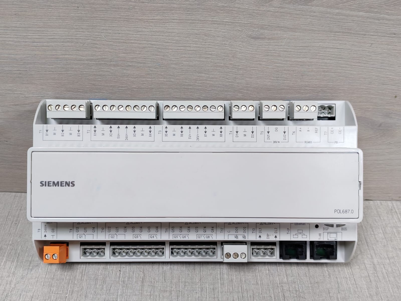 Siemens POL687.00/STD HVAC Controller