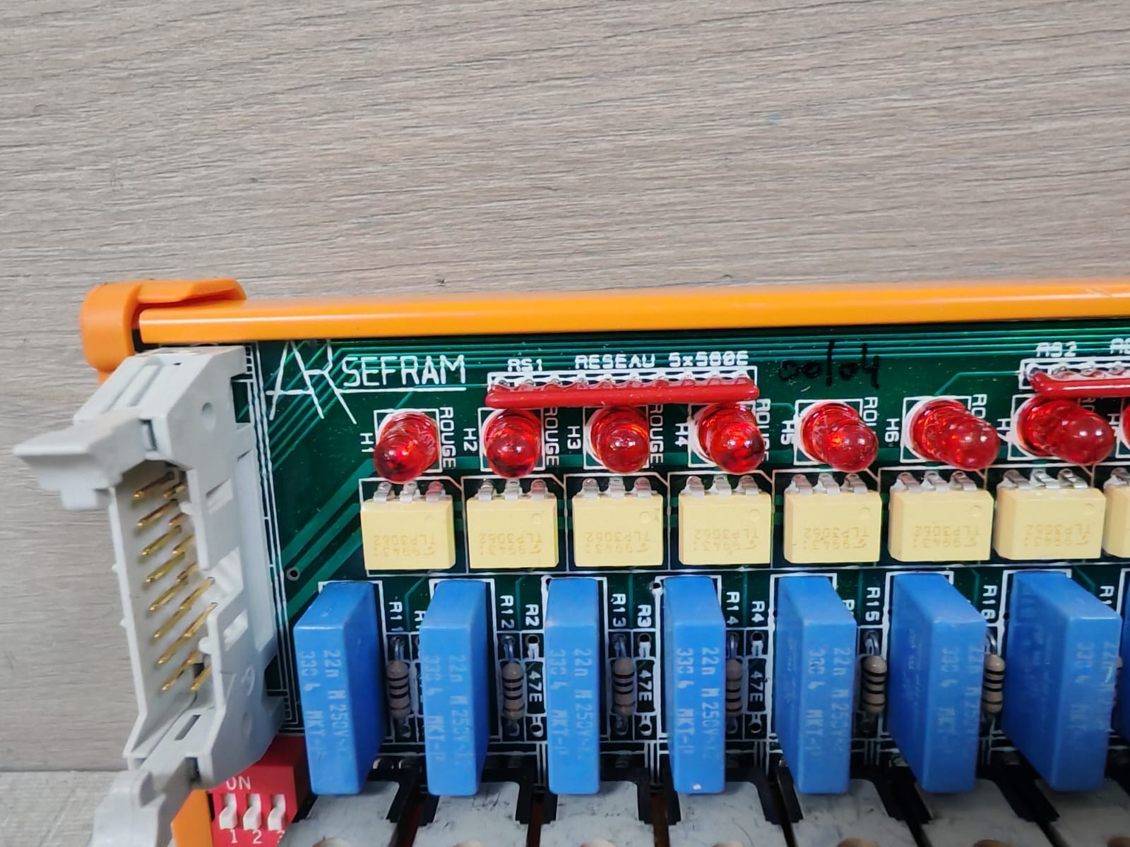 AR SEFRAM AC 04/93 AR SEFRAM SFX SDRTIE AC 04/93 V1.0 OUTPUT BOARD 3