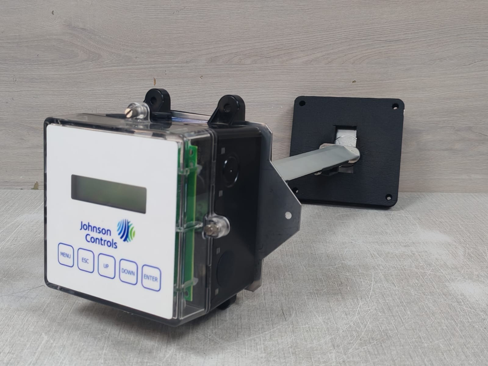 Johnson Controls AD-1272 VER. 1.6.3 JOHNSON CONTROLS AD-1272 VER. 1.6.3 THERMAL DISPERSION PROBE AIRFLOW 7
